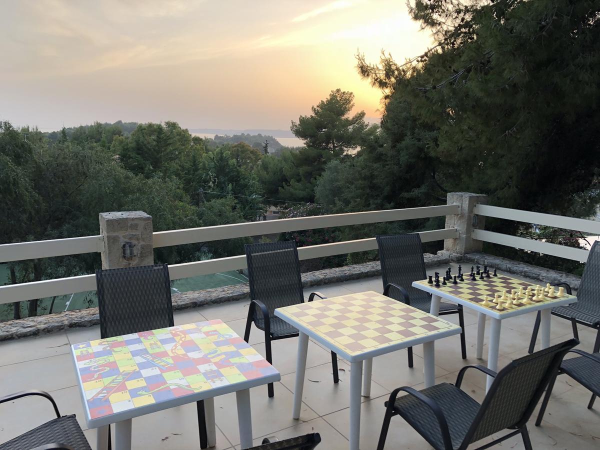 Belvista Luxury Apartments アルゴストリオン エクステリア 写真
